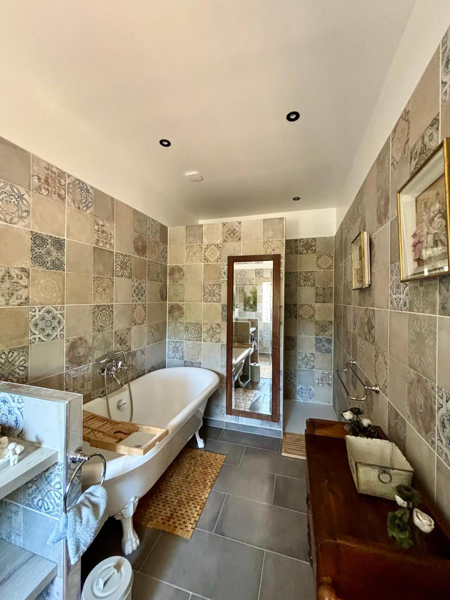 Mondragon Domaine Du Commandeur Bed & Breakfast エクステリア 写真